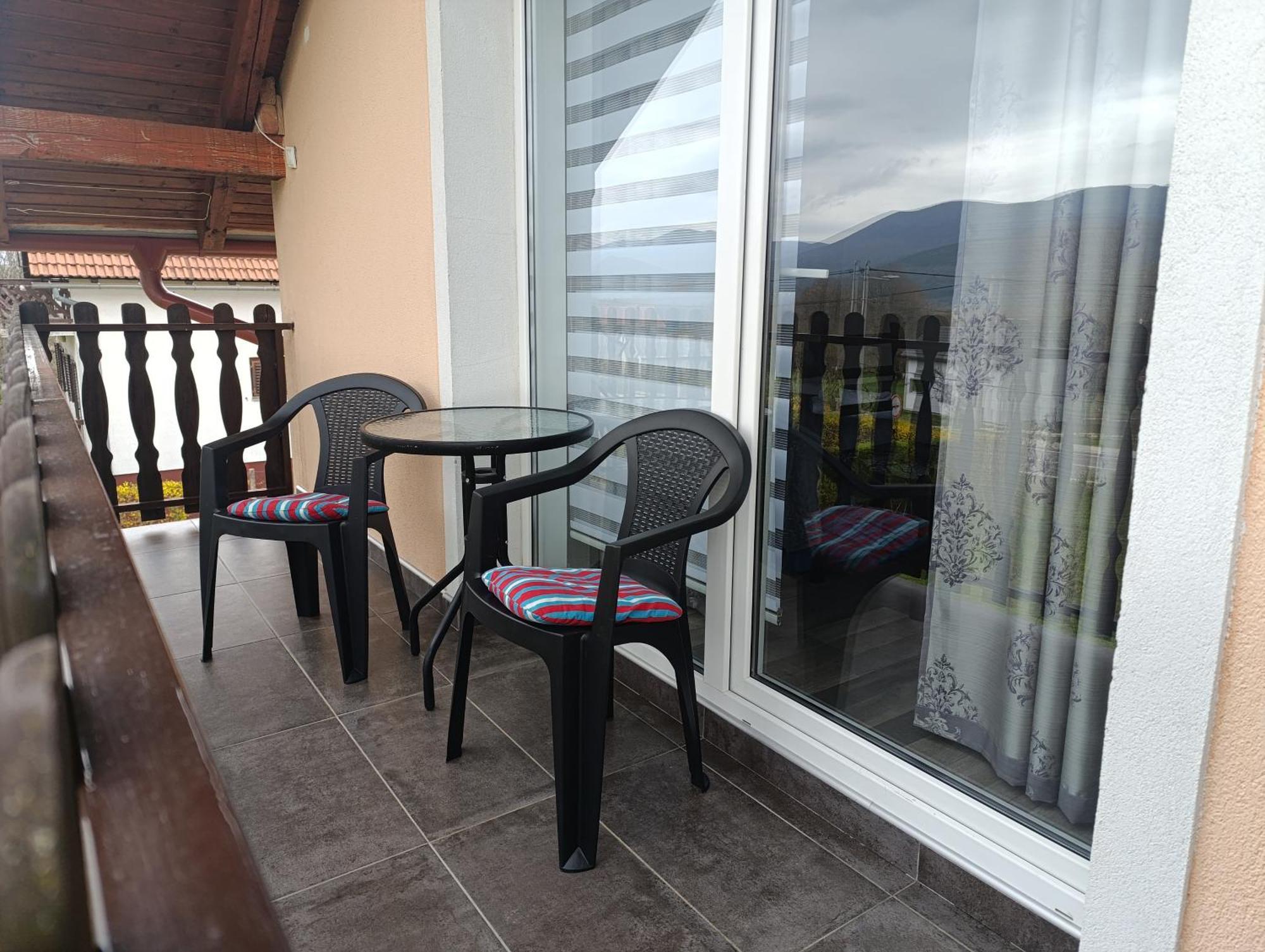 Guest House Toic Korenica Camera foto