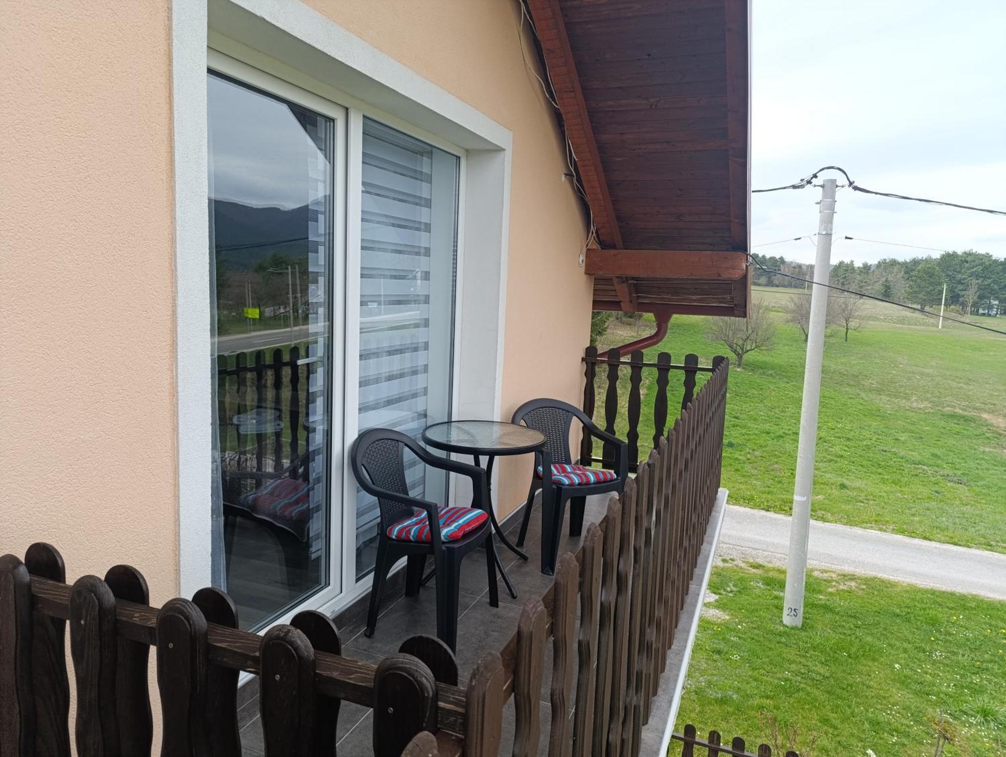 Guest House Toic Korenica Camera foto